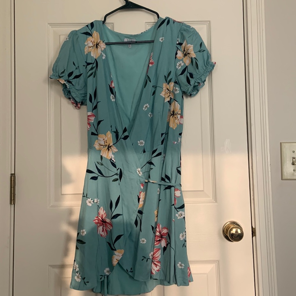 floral dress with tie around